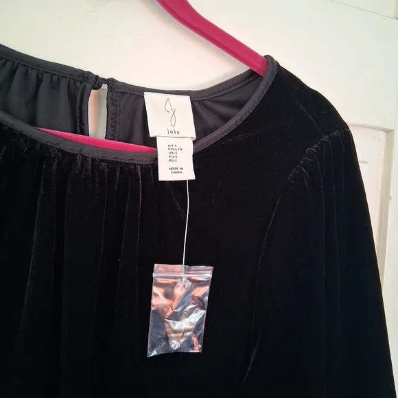 Joie Elegant Black Velvet Blouse with Unique Cutout Sleeves Size L - Picture 9 of 15